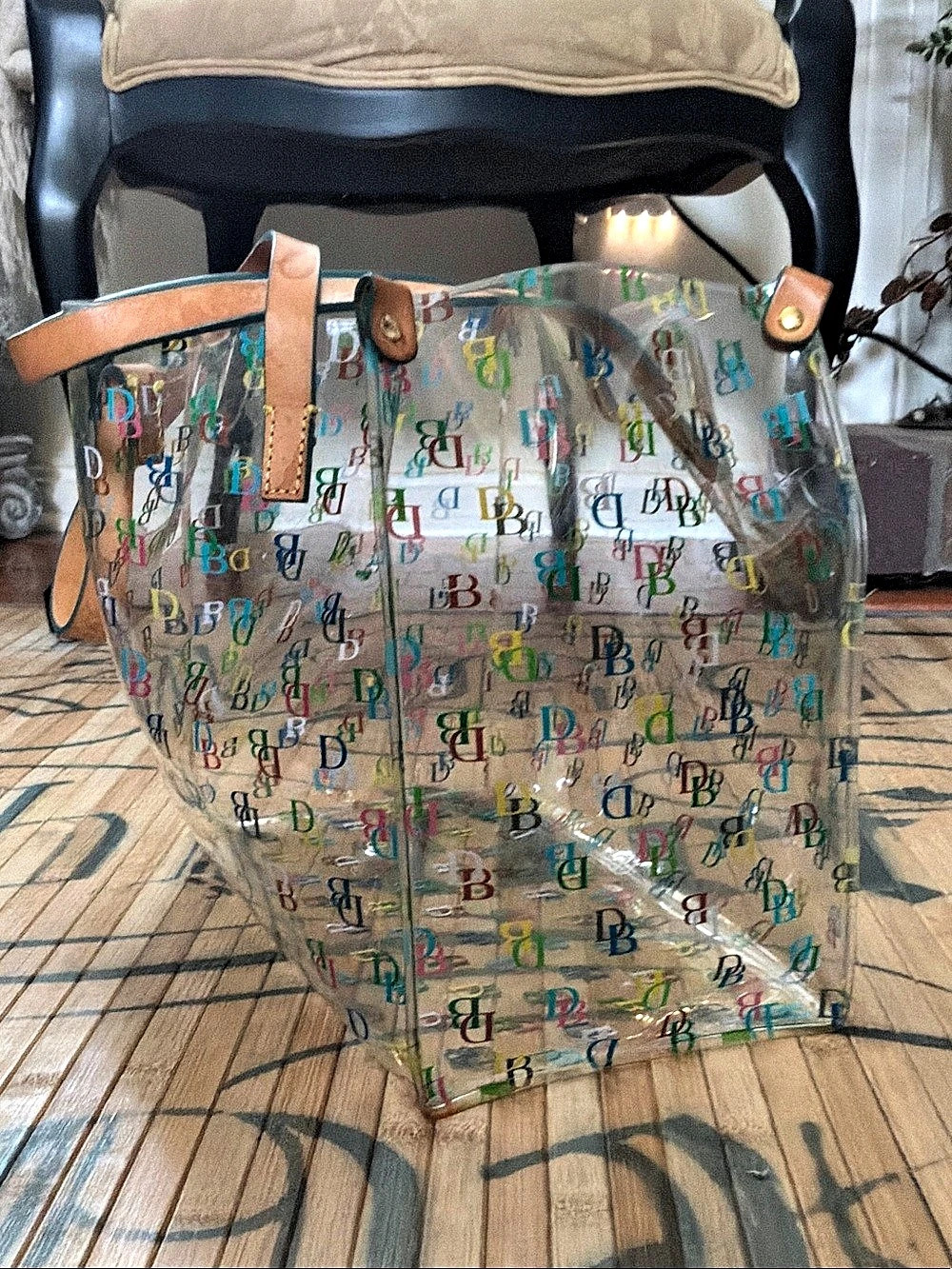 Dooney & Bourke Clear Logo Print Tote Brown Trim - Picture 2 of 4